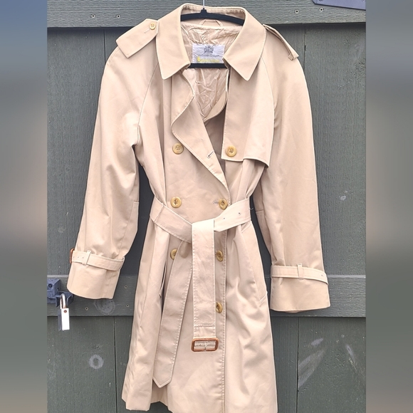 Aquascutum London Jackets & Blazers - Vintage Aquascutum Trench freshly drycleaned
